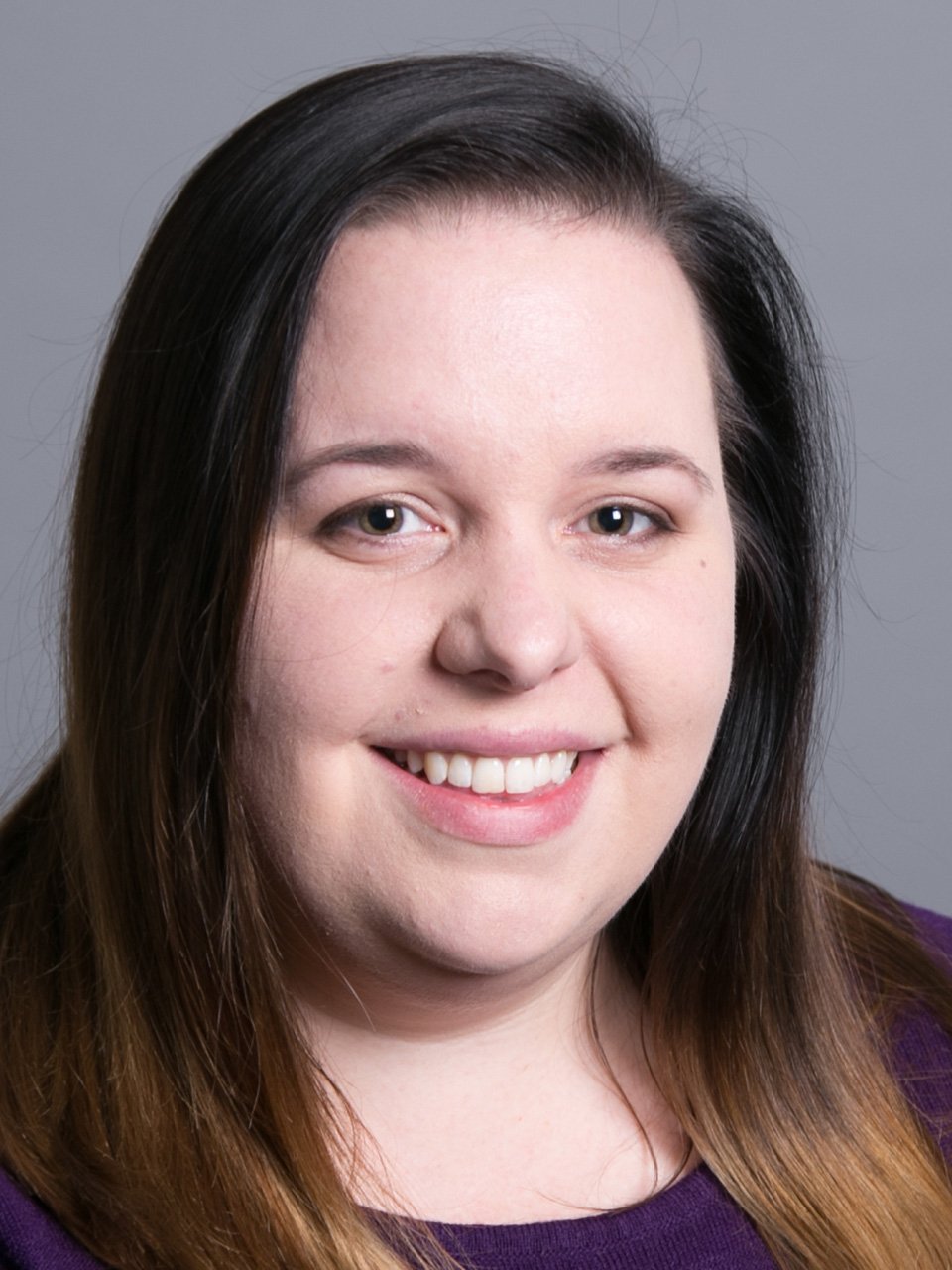 Amanda Lautermilch headshot