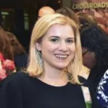 chloe mullens