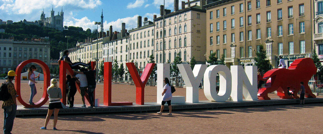 Study-Abroad-Atlantis-01