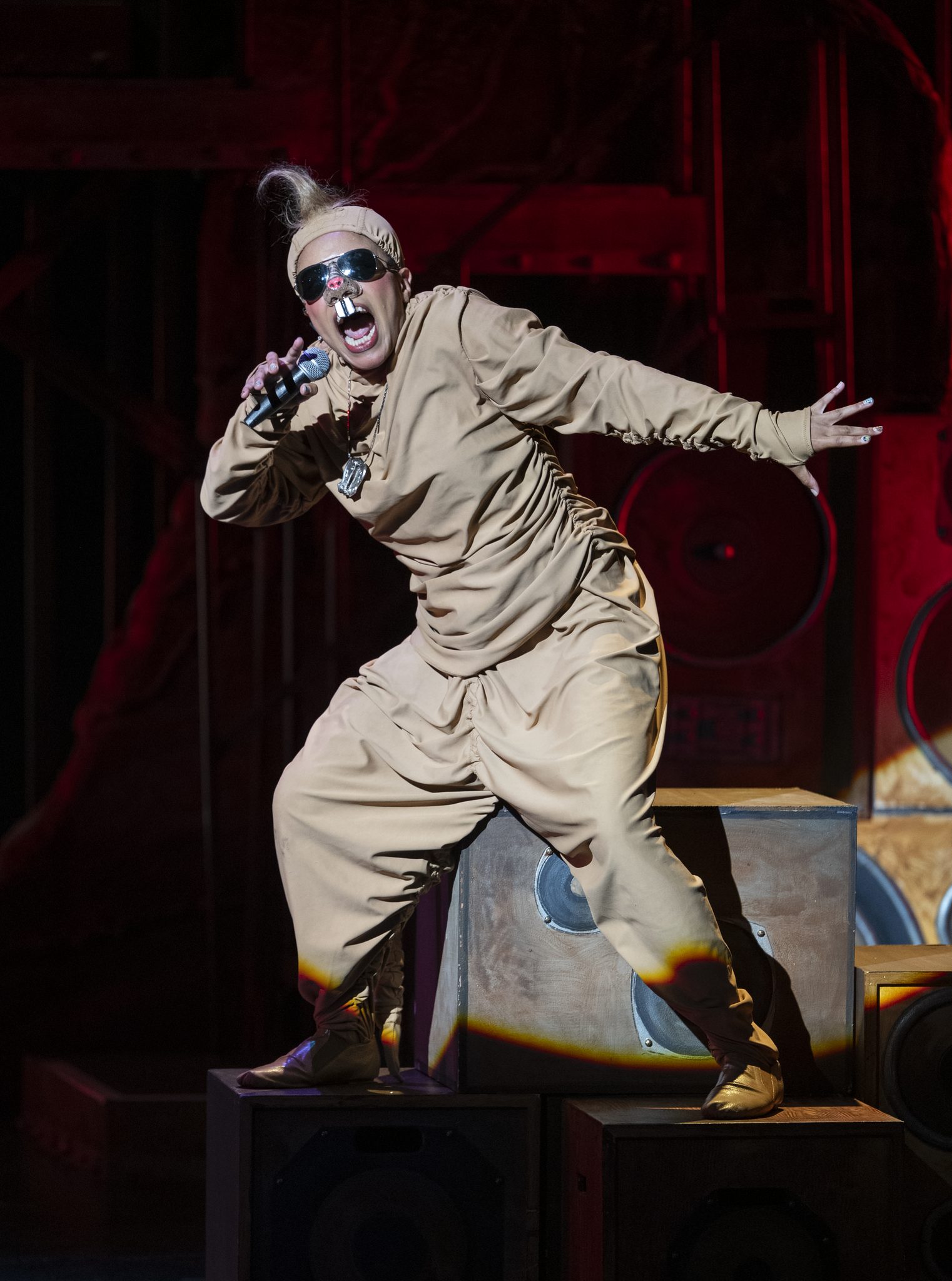 TTS-Naked Mole Rat Gets Dressed-008.jpg