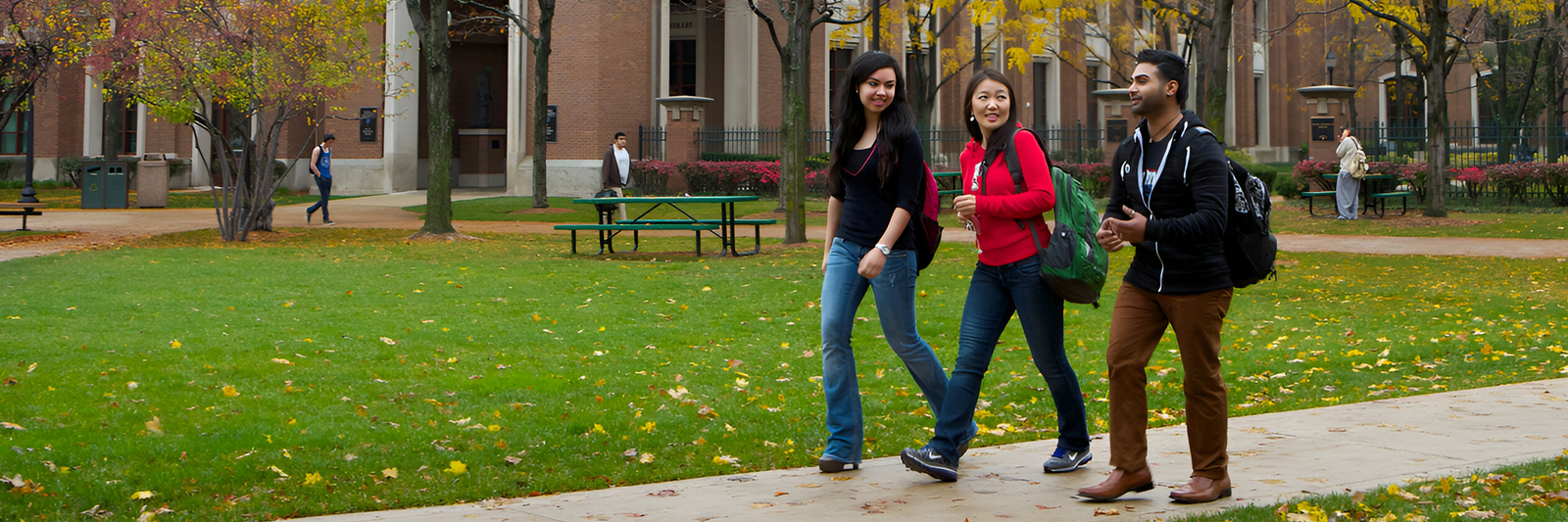 Campus_students_wide_canto_l3_Visit-Depaul-Undergraduate_120262025.jpg