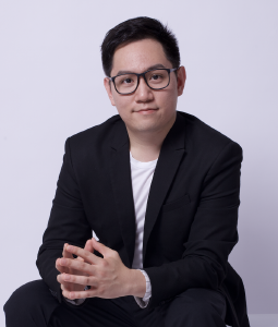 music_Yi-Yang Chen Headshot_NEW.png