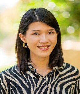 headshot of DHC 23-25 faculty fellow Yun-Chen Lu