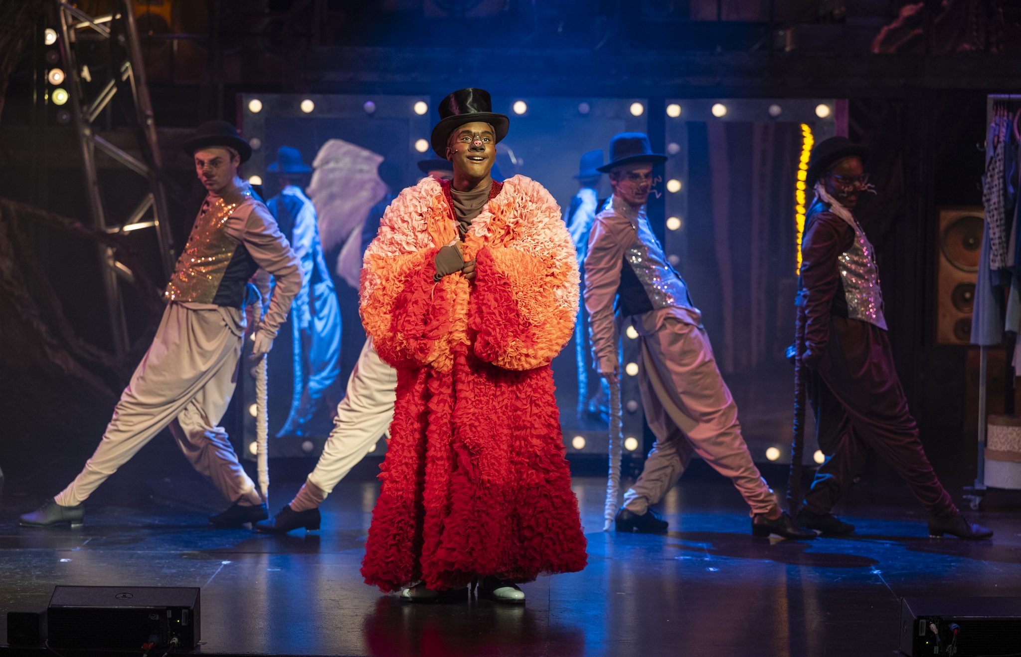 TTS-Naked Mole Rat Gets Dressed-007.jpg